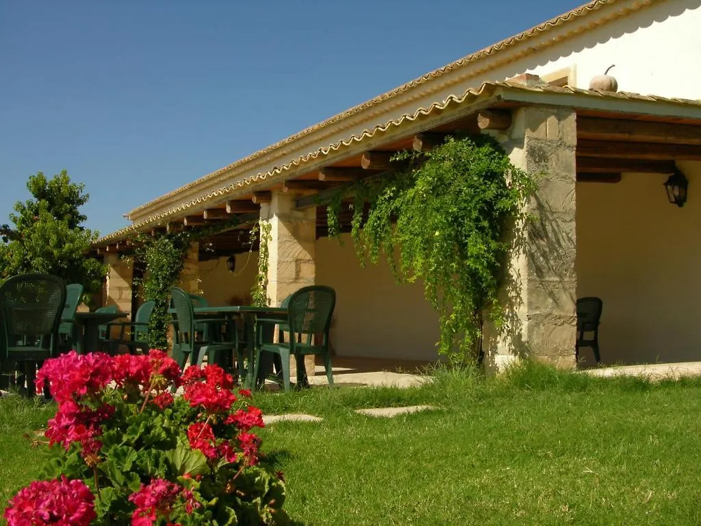 Casa di campagna Agriturismo Masseria sul Mare Avola Italia