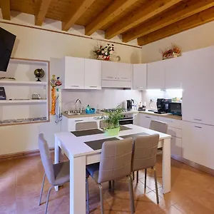  Vakantiehuis Cav Motteno Italië
